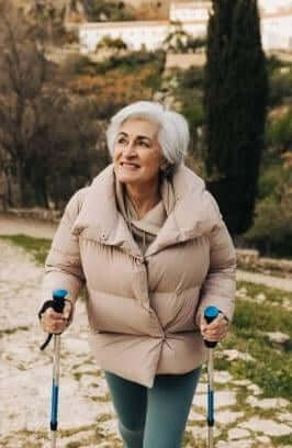 Hiking-Woman