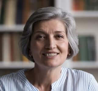 Woman-in-60s-02