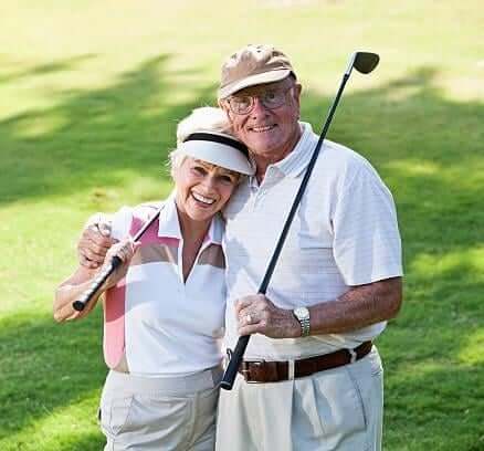 Couple-Golfing